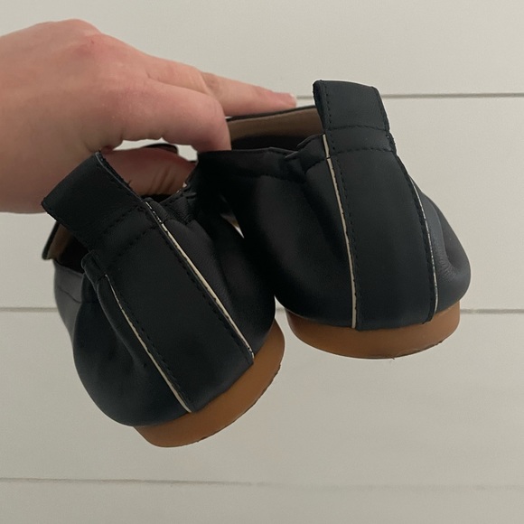 (SOLD) Everlane The Day Loafer - Picture 5 of 8